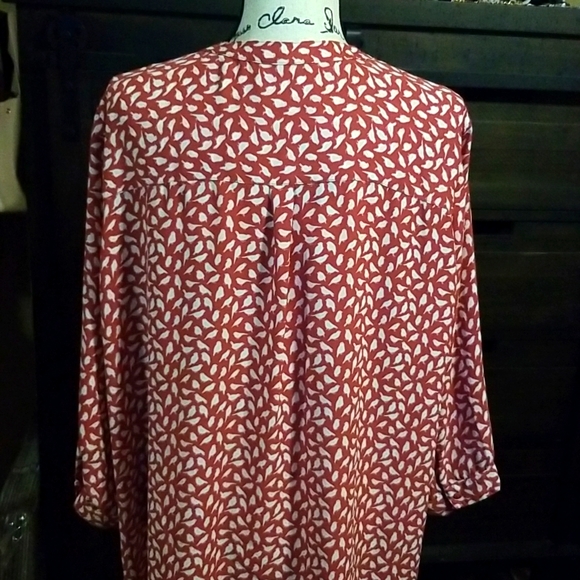 Whimsical bird long sleeve blouse. - Picture 6 of 8